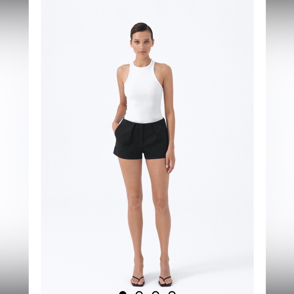 Bazilika Pleated mini shorts BNWT